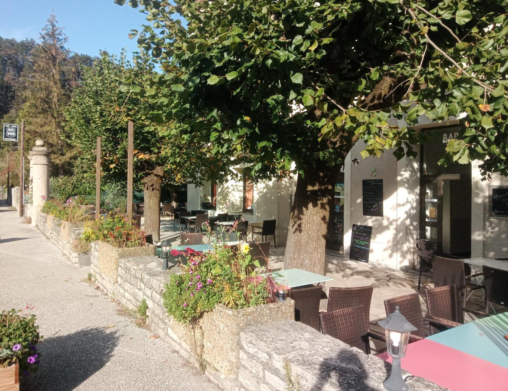 Hotel Route 999 Alzon Exterior foto